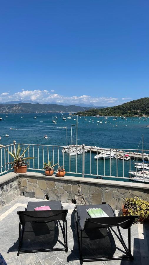 Seafront Rooftop Flat W/ Terrace Porto Venere Exterior photo