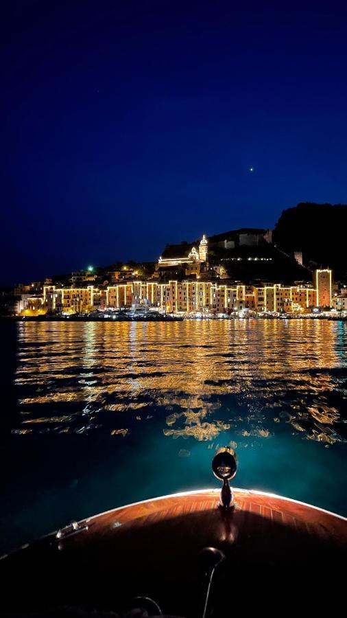 Seafront Rooftop Flat W/ Terrace Porto Venere Exterior photo