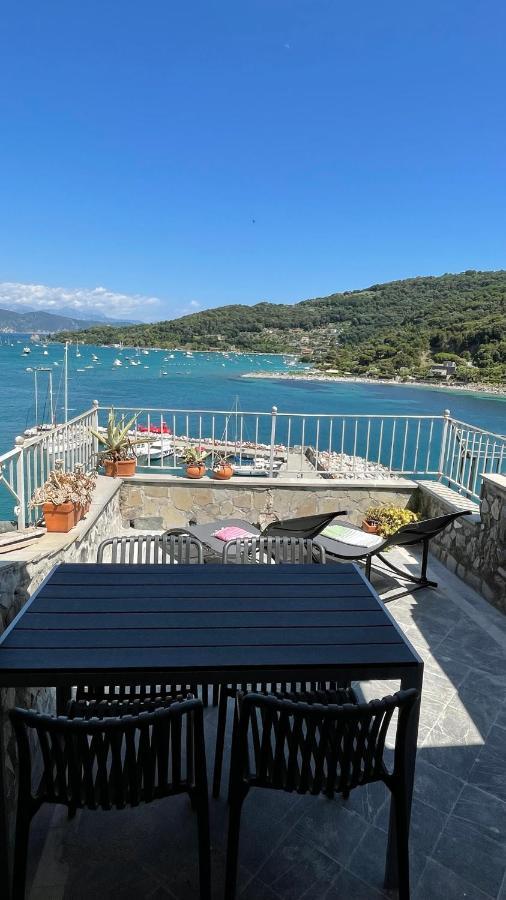 Seafront Rooftop Flat W/ Terrace Porto Venere Exterior photo